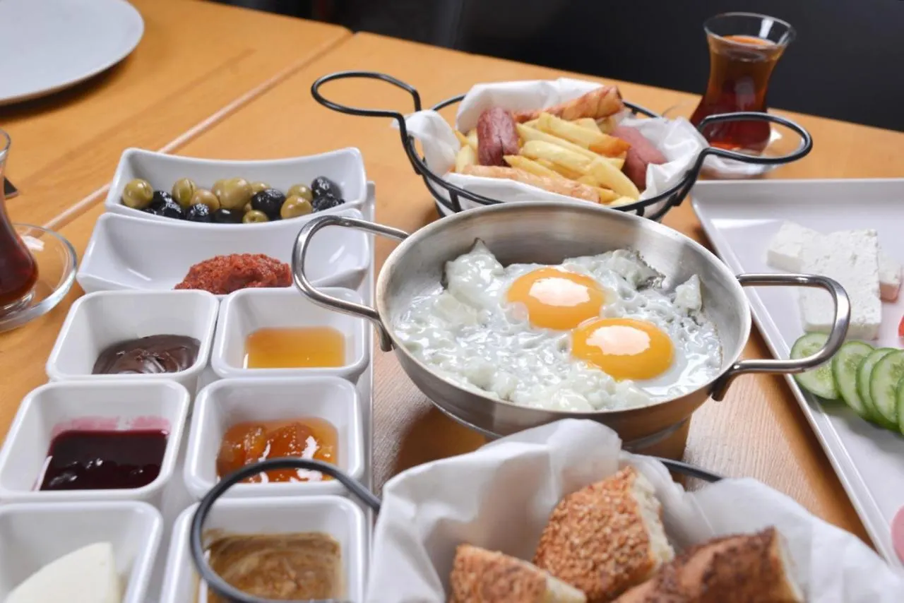 Madeen City Hotel Eskisehir 3*,  Turkey